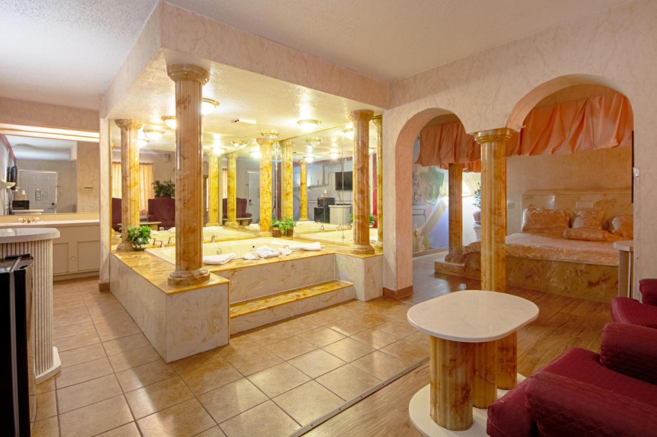 Economy Inn & Suites Дентон Екстер'єр фото